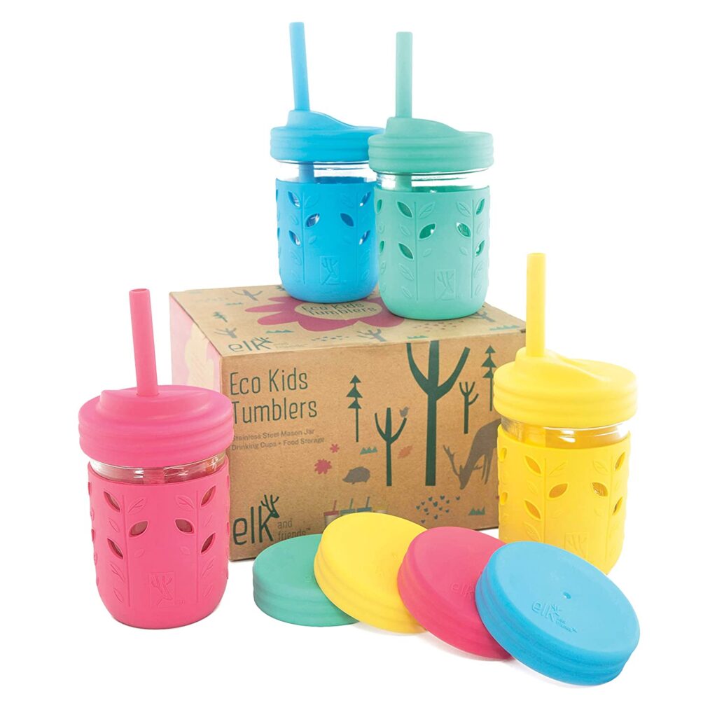 玻璃罐，带有五颜六色的衬里，用于蹒跚学步的饮料和冰沙。