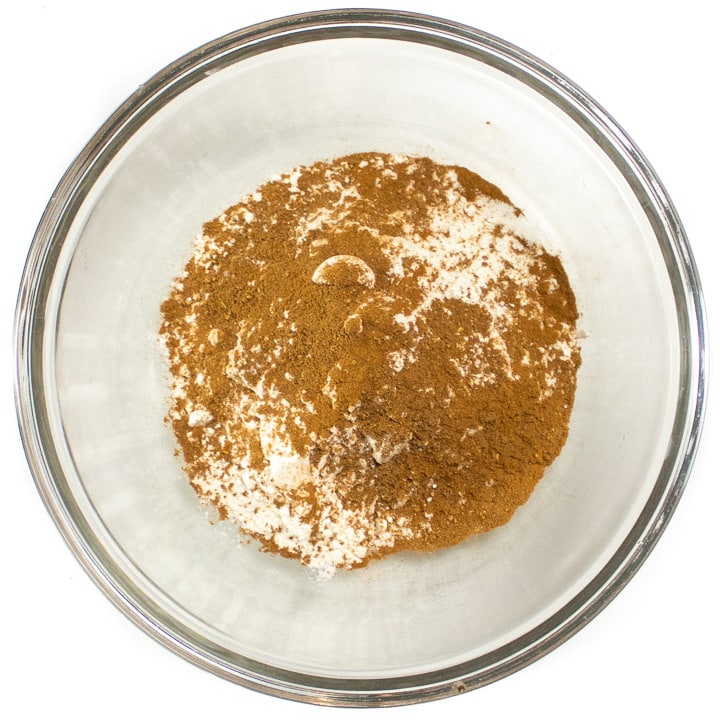 迷你南瓜松饼健康的全麦面粉。GydF4y2Ba