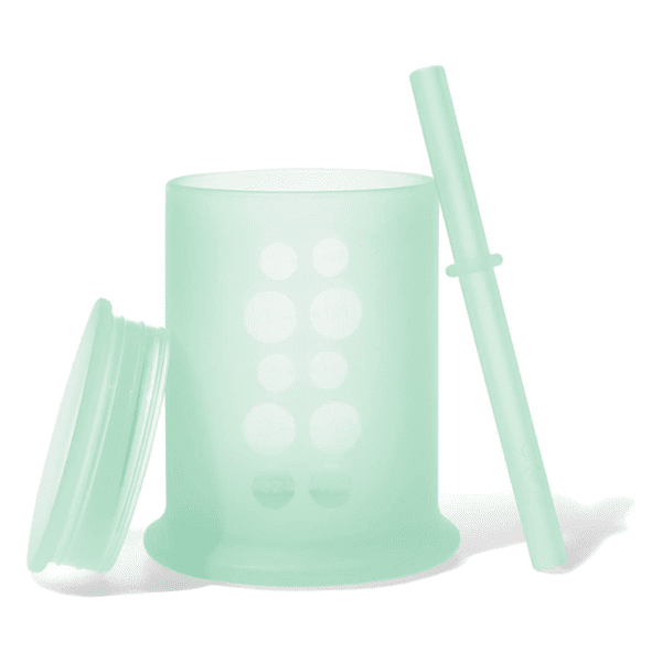 清除绿色的杯子，盖上幼儿盖子。
