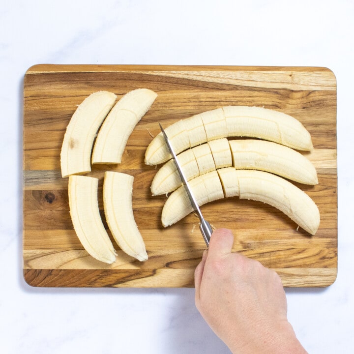 手握刀切香蕉切片板