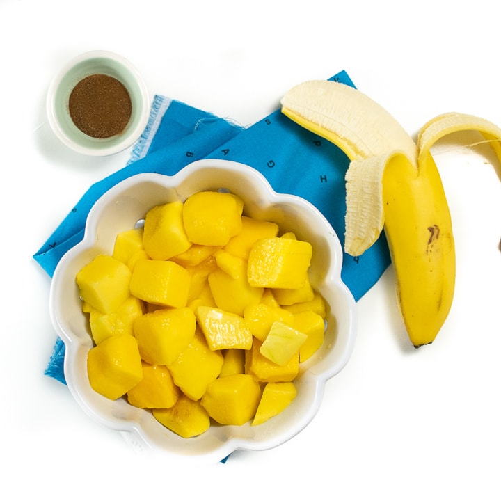 芒果小菜净化素材传播-芒果、香蕉和坚果